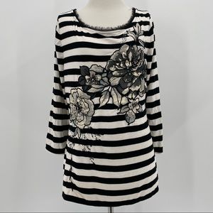 White House Black Market Blouse